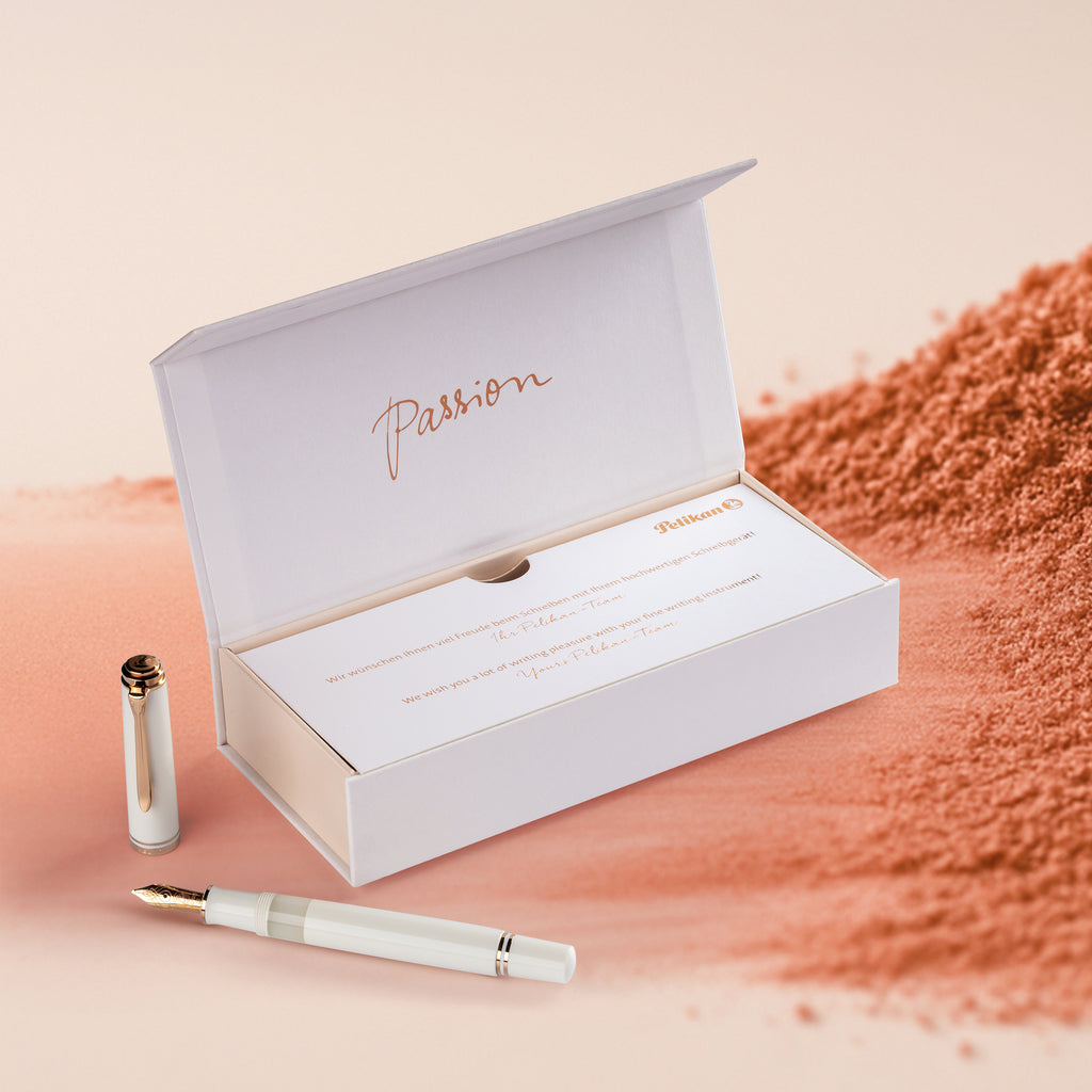 SE SOUVERÄN M600 WHITE AND ROSE GOLD FP F NIB IN GIFT BOX